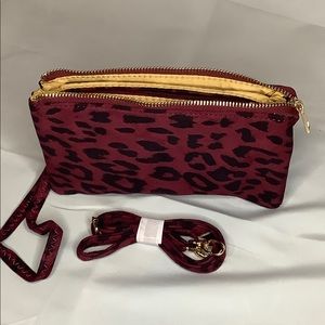 Liz Crossbody in Wine